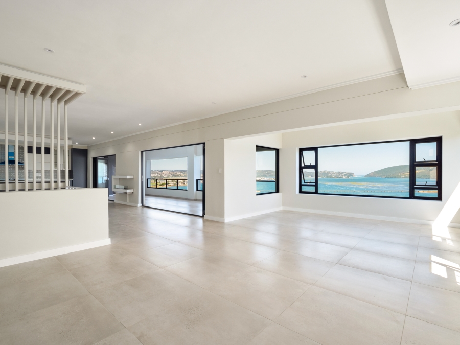 5 Bedroom Property for Sale in Paradise Western Cape